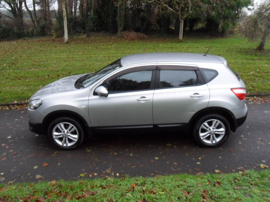 Nissan Qashqai DIESEL HATCHBACK in Derry / Londonderry