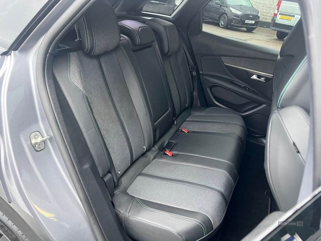 Sep 2021 Peugeot 3008 1.5 BlueHDi Allure Premium 5dr