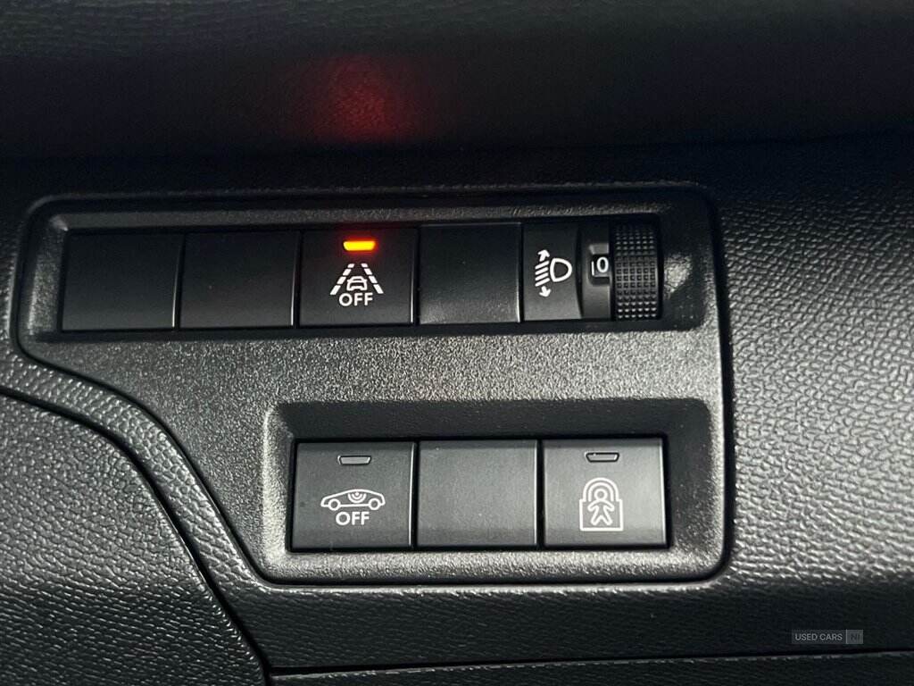Sep 2021 Peugeot 3008 1.5 BlueHDi Allure Premium 5dr