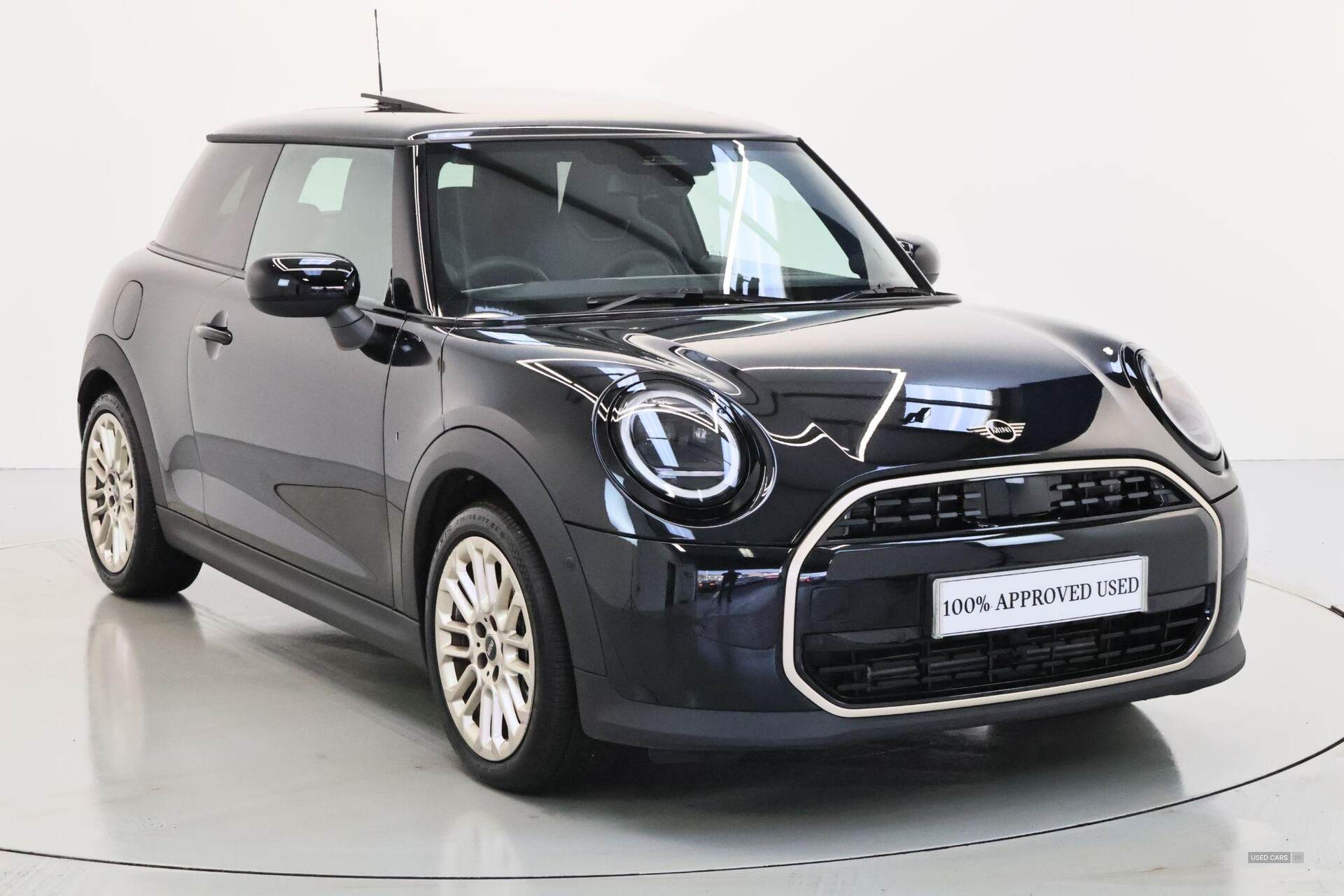 Apr 2024 MINI Hatch Cooper 1.5 C Exclusive 3dr Auto
