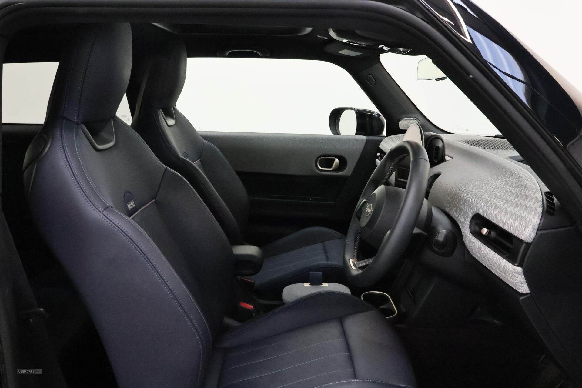 Apr 2024 MINI Hatch Cooper 1.5 C Exclusive 3dr Auto