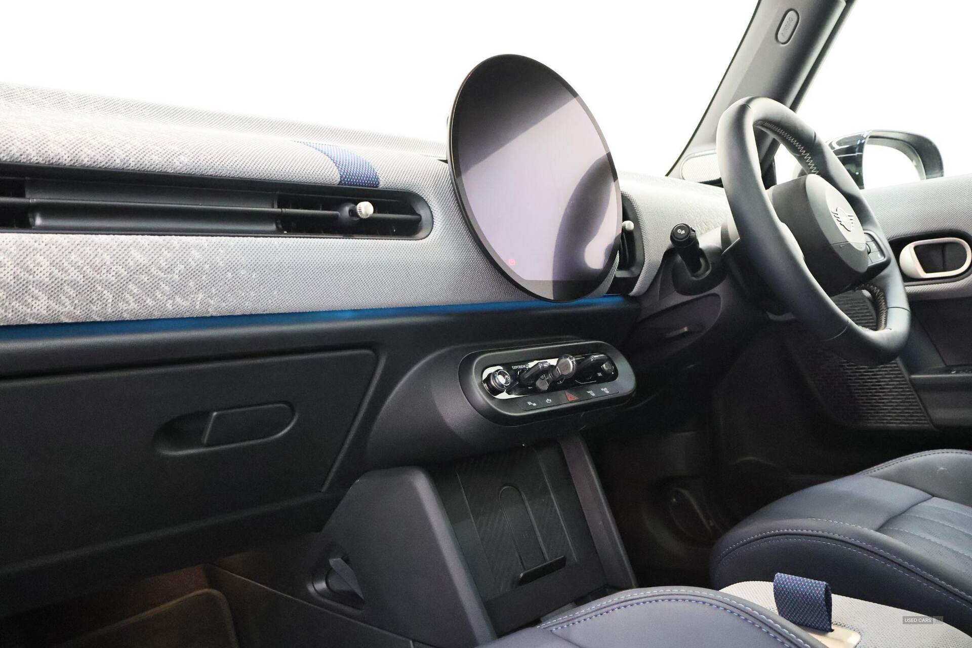 Apr 2024 MINI Hatch Cooper 1.5 C Exclusive 3dr Auto