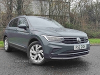 Volkswagen Tiguan LIFE TSI S-A in Down