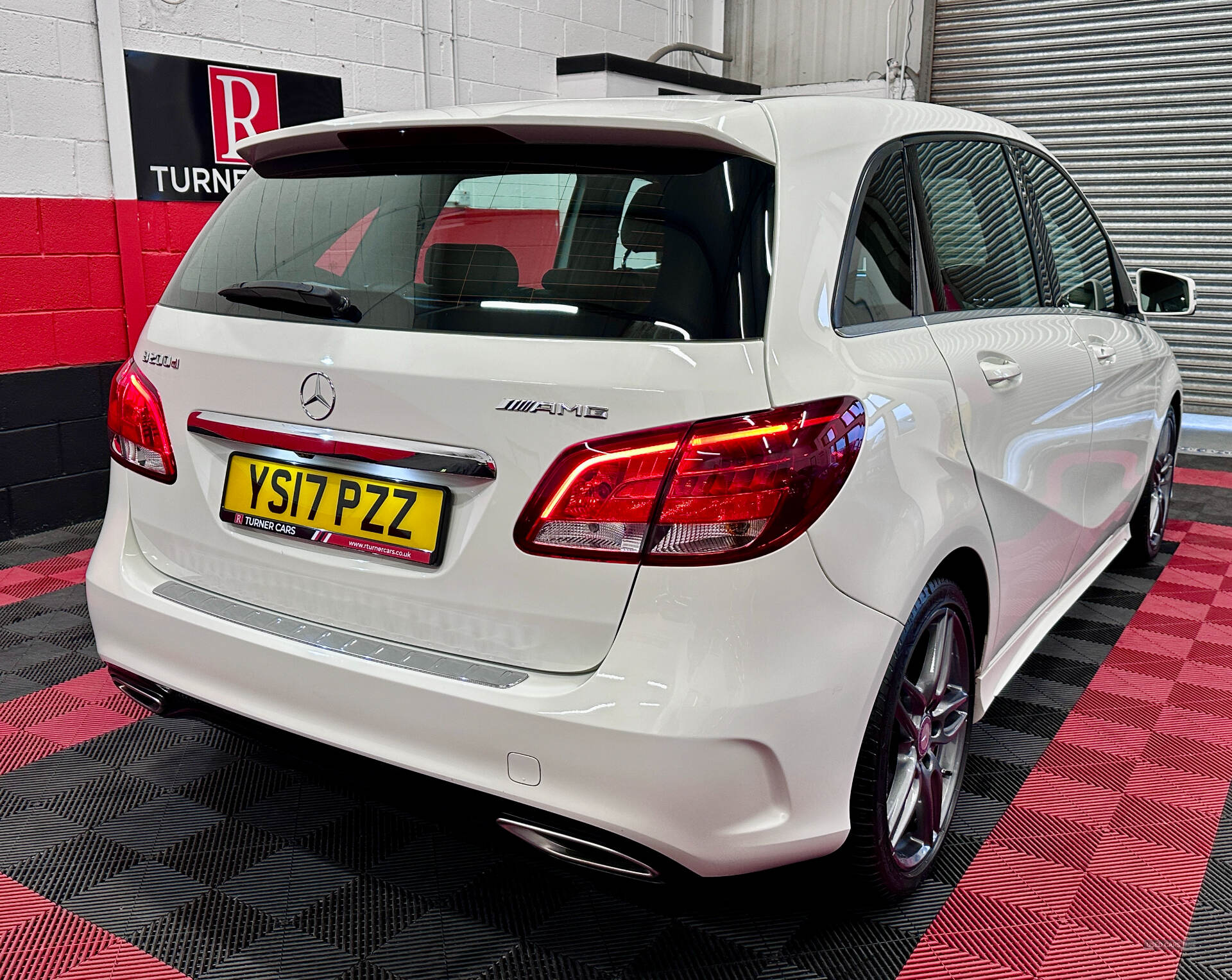 May 2017 Mercedes B-Class B200d AMG Line 5dr