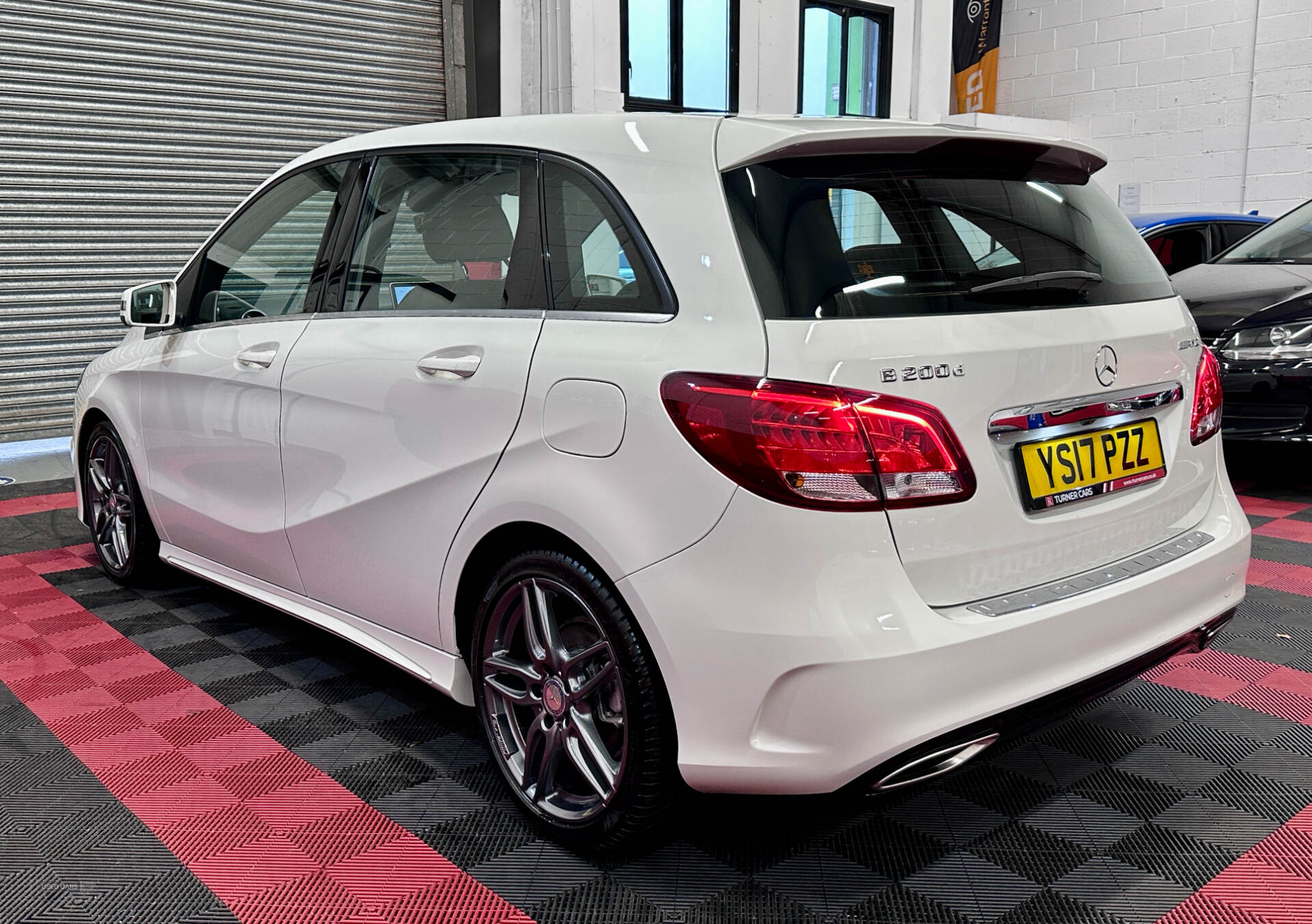 May 2017 Mercedes B-Class B200d AMG Line 5dr