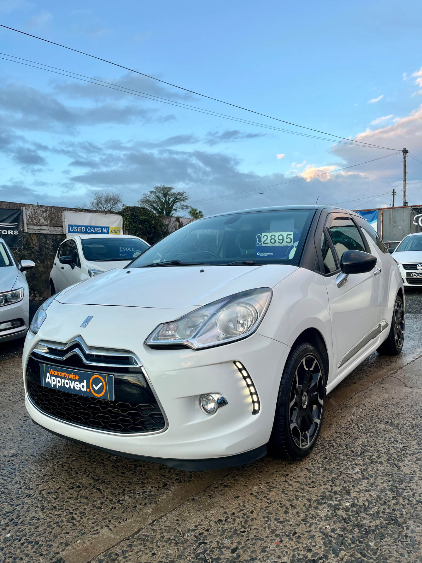 Citroen DS3 HATCHBACK in Down