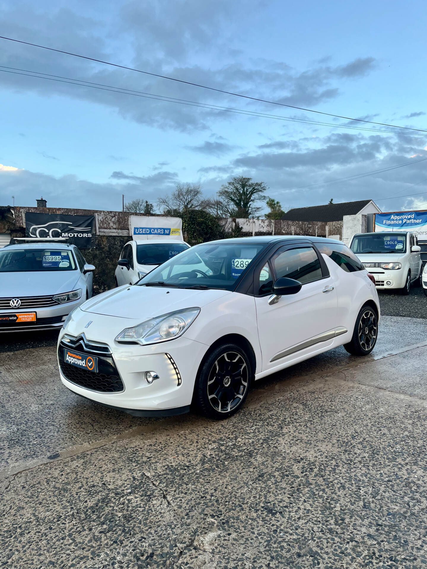 Citroen DS3 HATCHBACK in Down