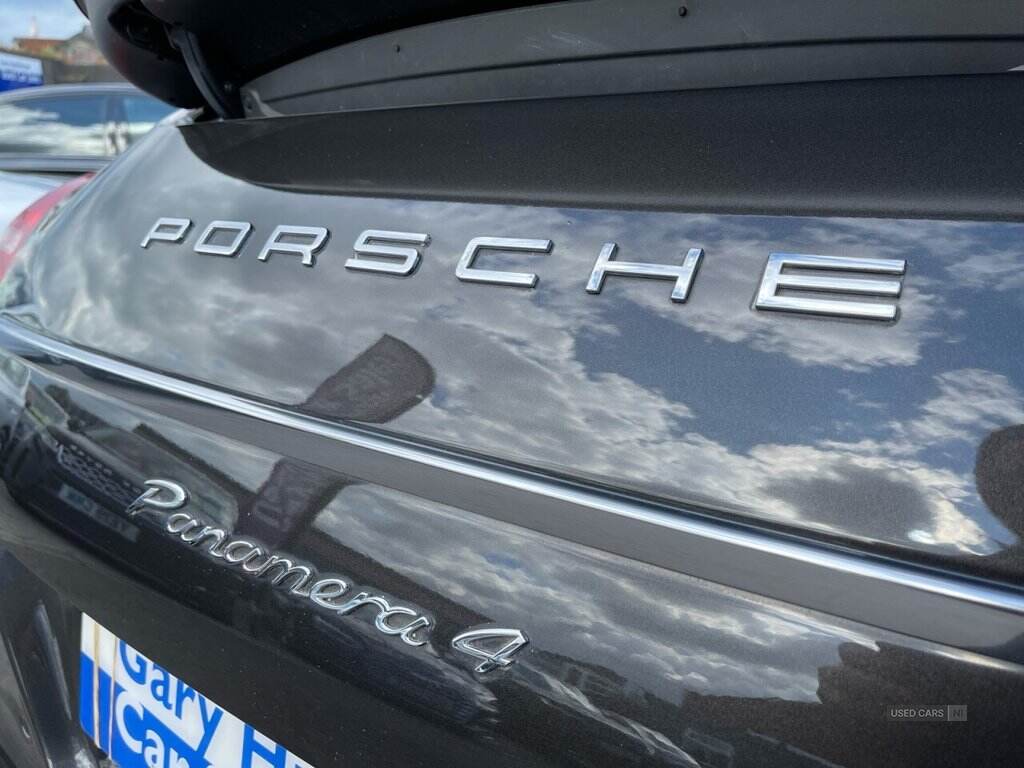 Sep 2010 Porsche Panamera 3.6 V6 4 4dr PDK