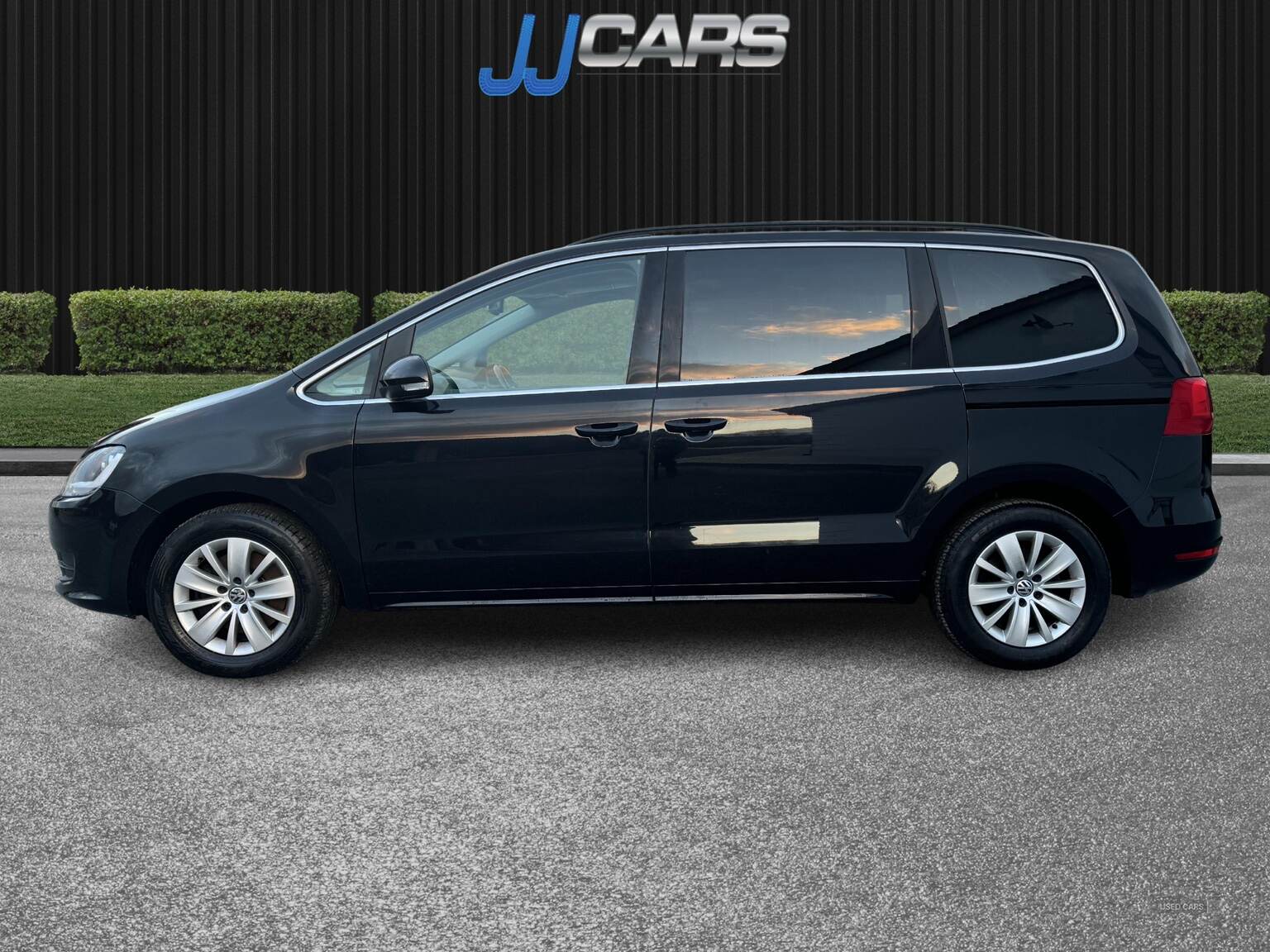 May 2014 Volkswagen Sharan 2.0 TDI CR BlueMotion Tech 140 SE 5dr