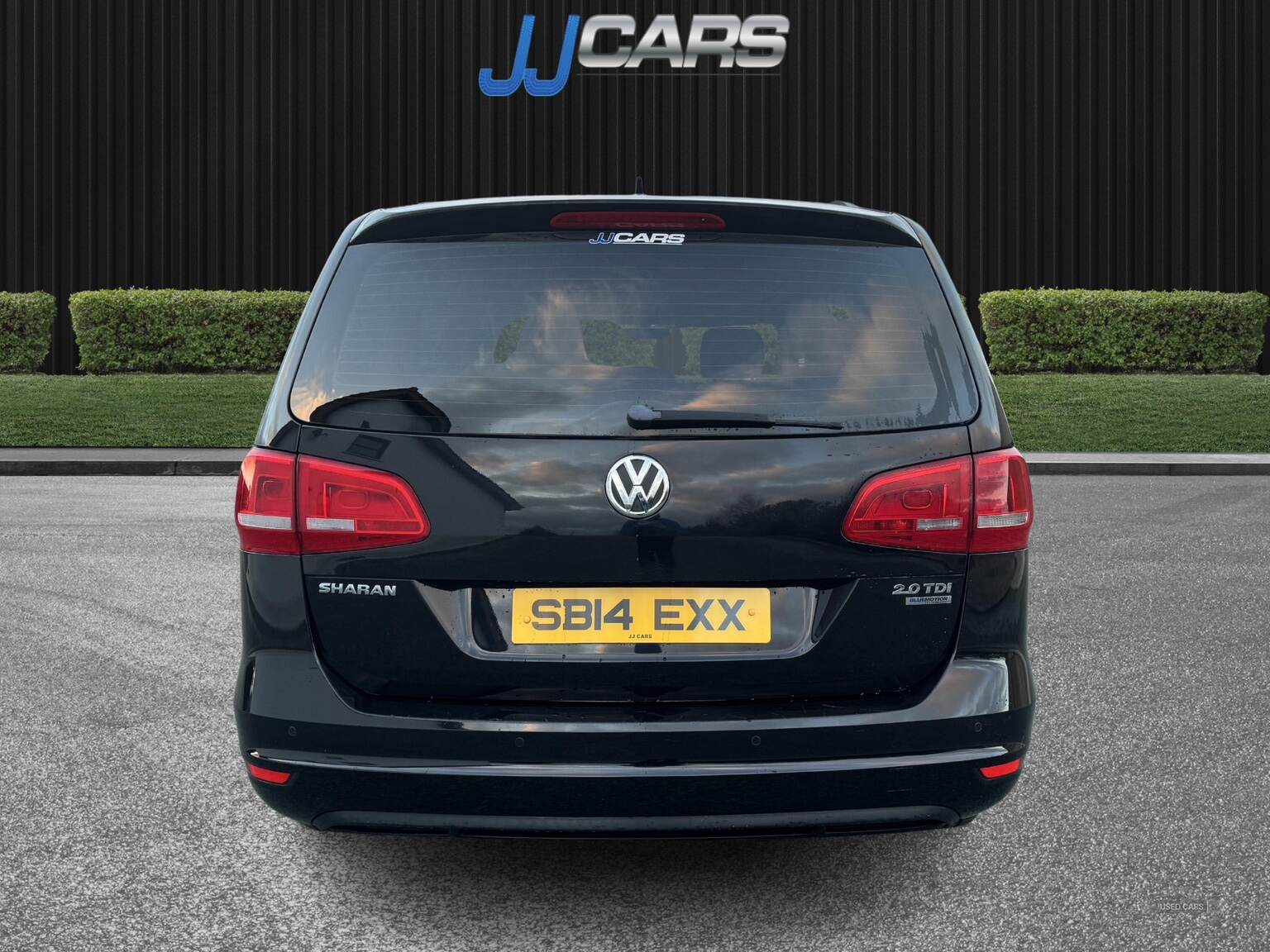May 2014 Volkswagen Sharan 2.0 TDI CR BlueMotion Tech 140 SE 5dr