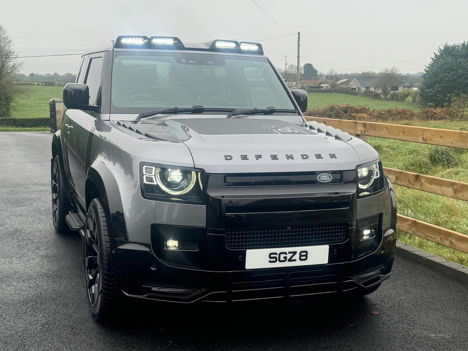 Oct 2022 Land Rover Defender 3.0 D250 HSE 90 3dr Auto