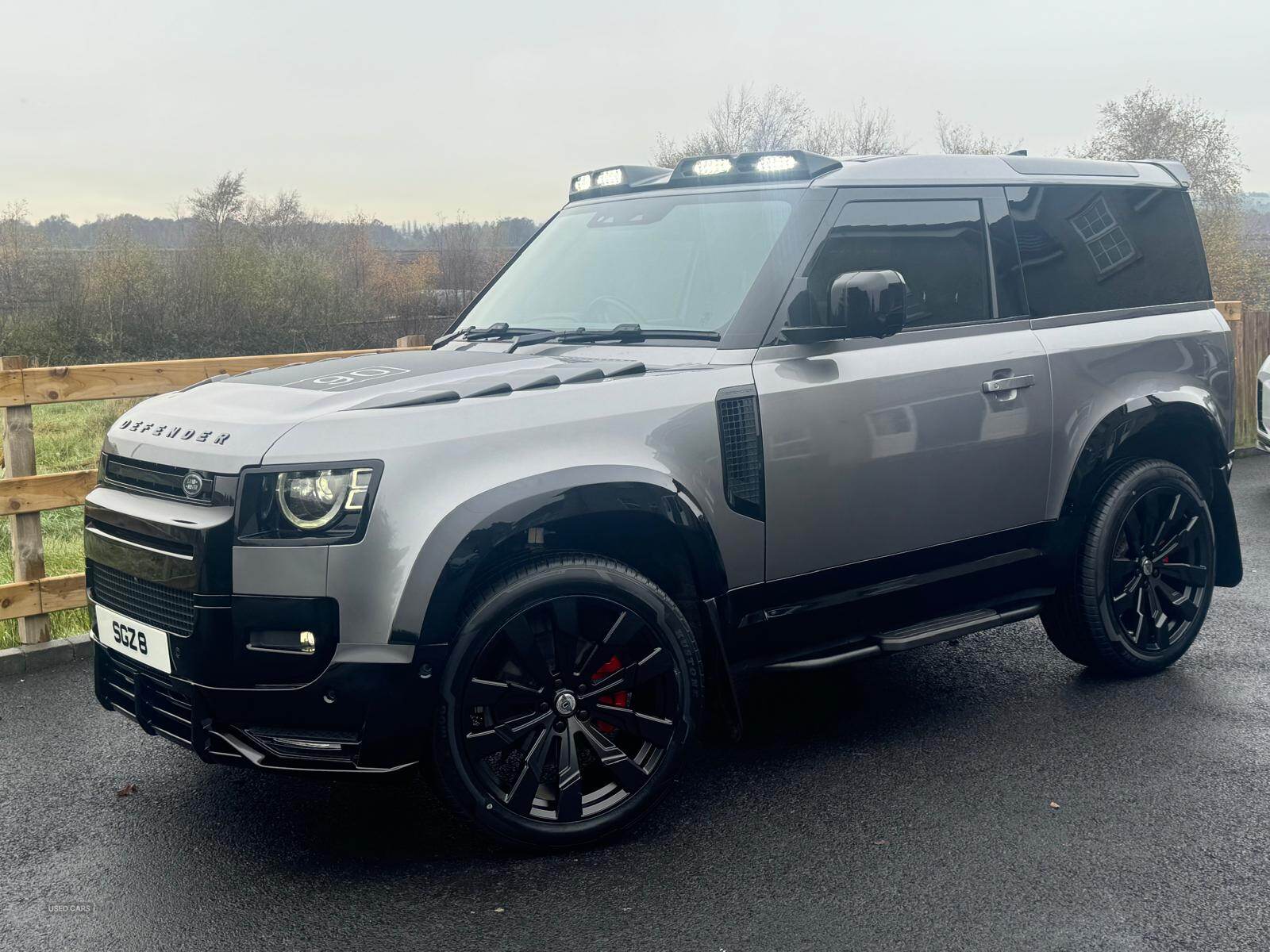 Oct 2022 Land Rover Defender 3.0 D250 HSE 90 3dr Auto