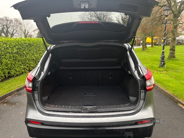 Nissan Qashqai DIESEL HATCHBACK in Derry / Londonderry