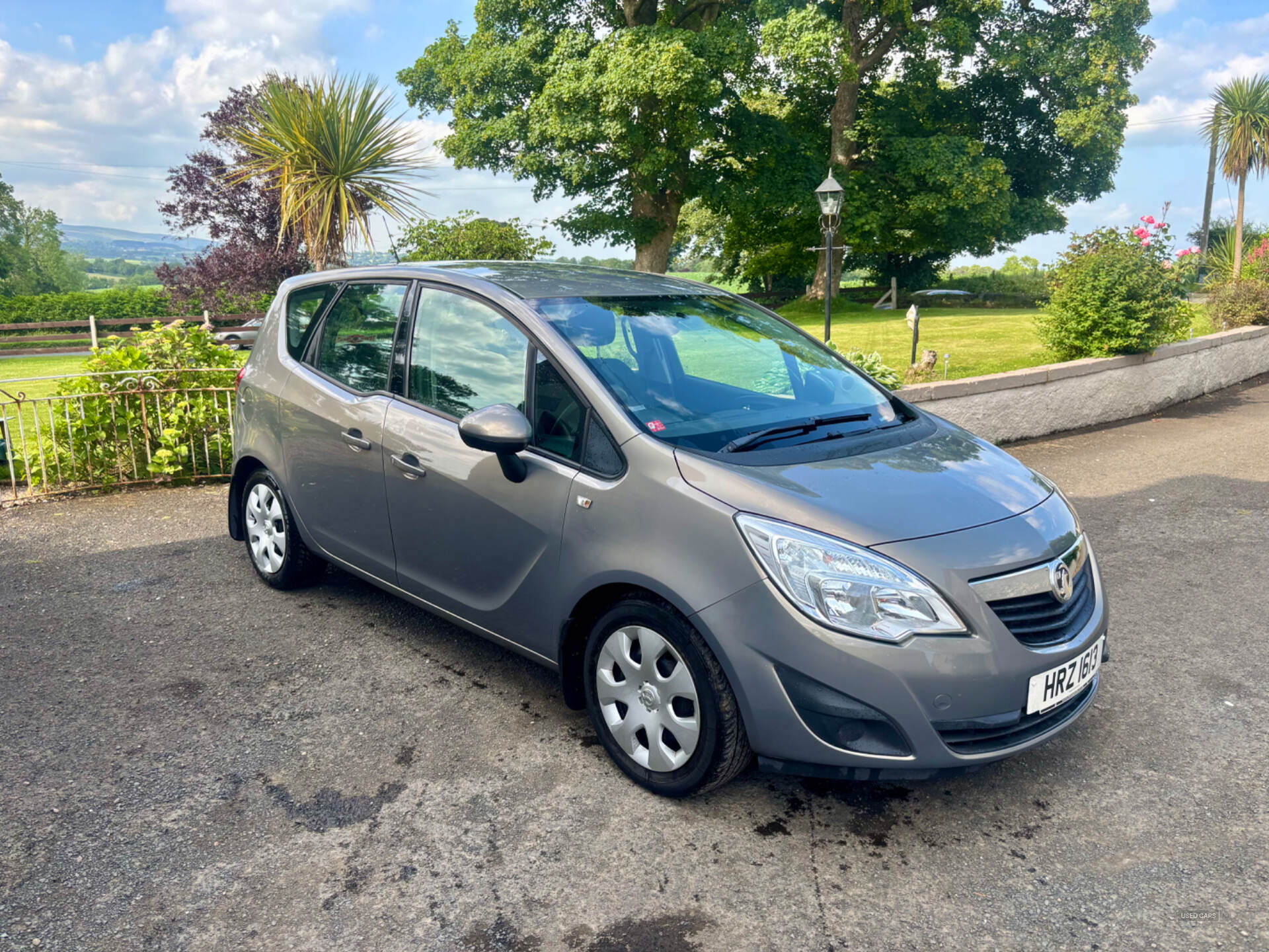May 2013 Vauxhall Meriva 1.4i 16V Exclusiv 5dr