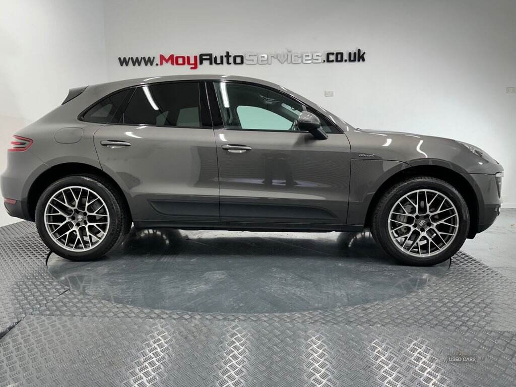 May 2014 Porsche Macan S Diesel 5dr PDK