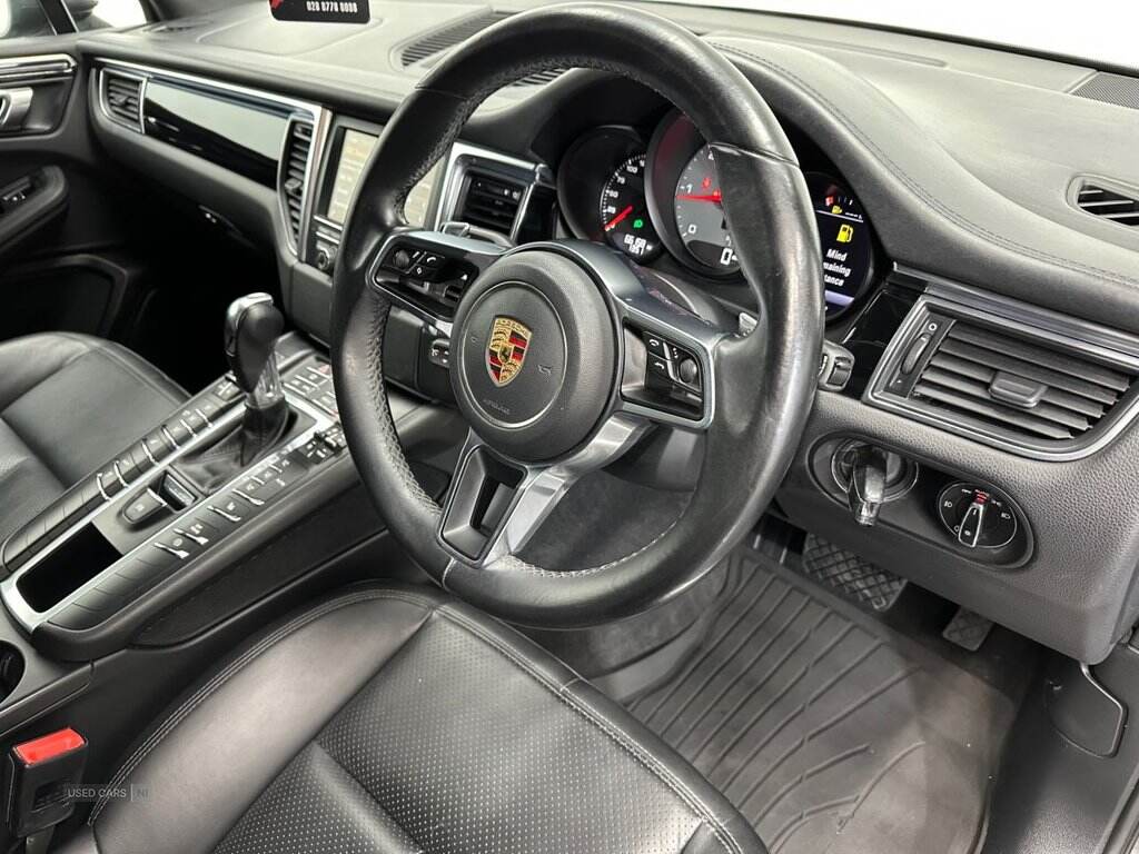 May 2014 Porsche Macan S Diesel 5dr PDK