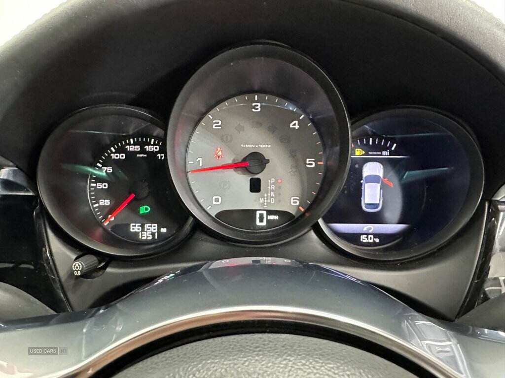 May 2014 Porsche Macan S Diesel 5dr PDK