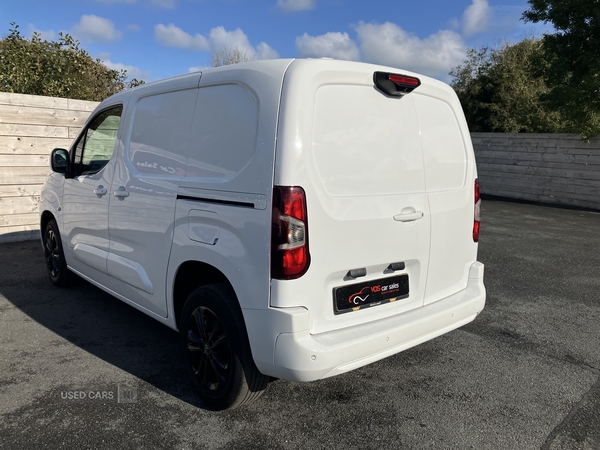 Citroen Berlingo M DIESEL in Down