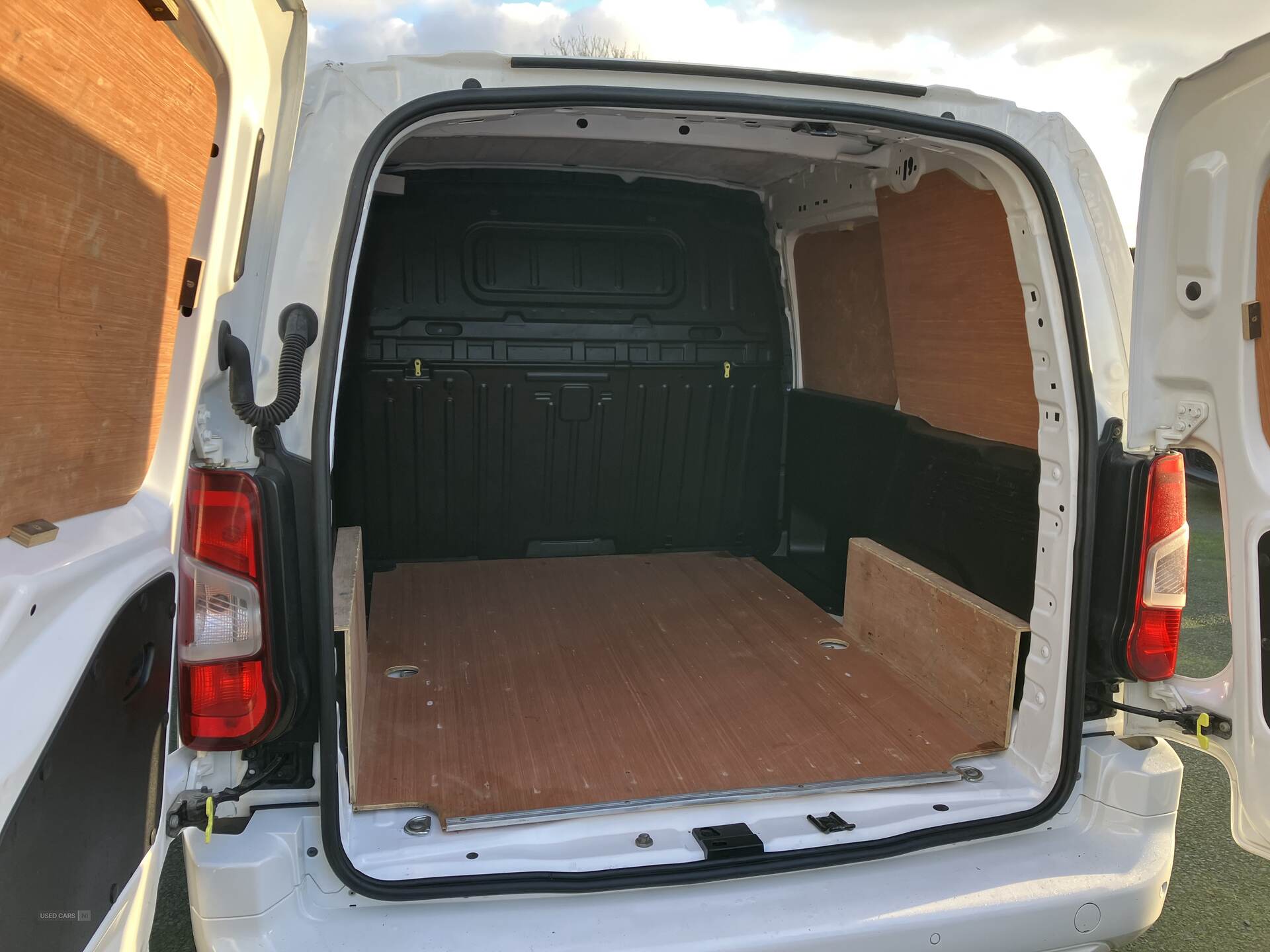 Citroen Berlingo M DIESEL in Down