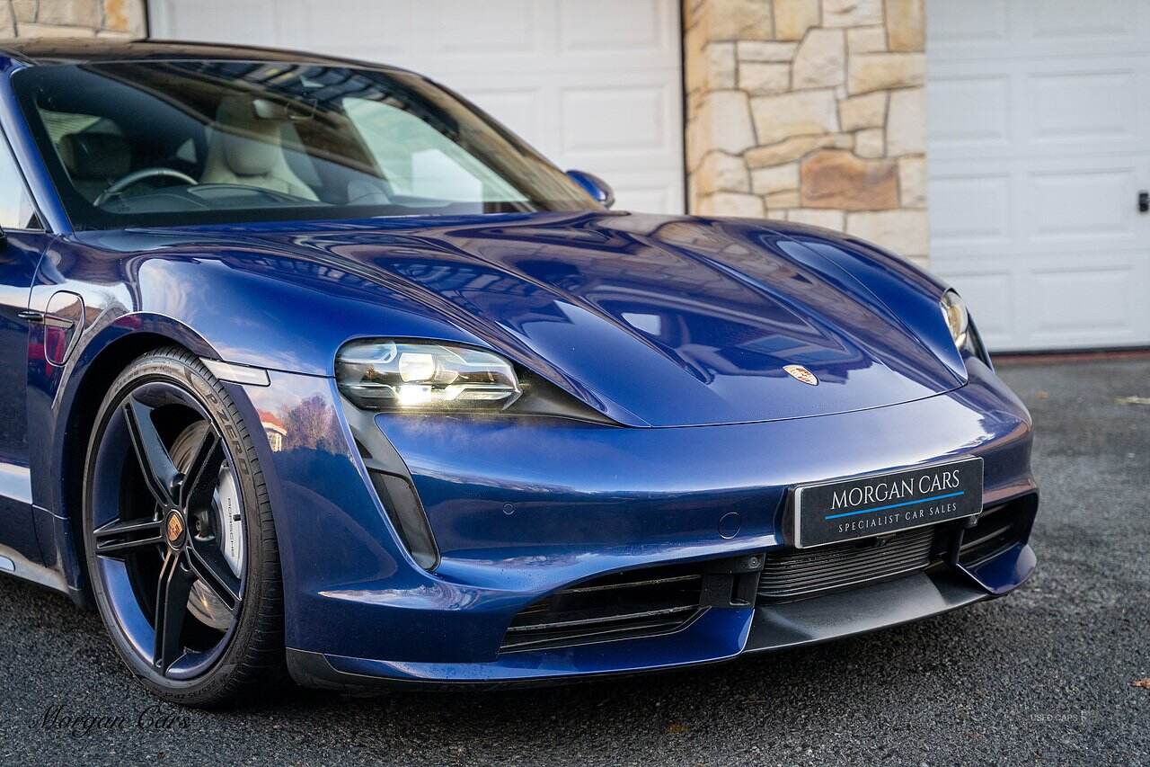 Mar 2021 Porsche Taycan 500kW Turbo 93kWh 4dr Auto