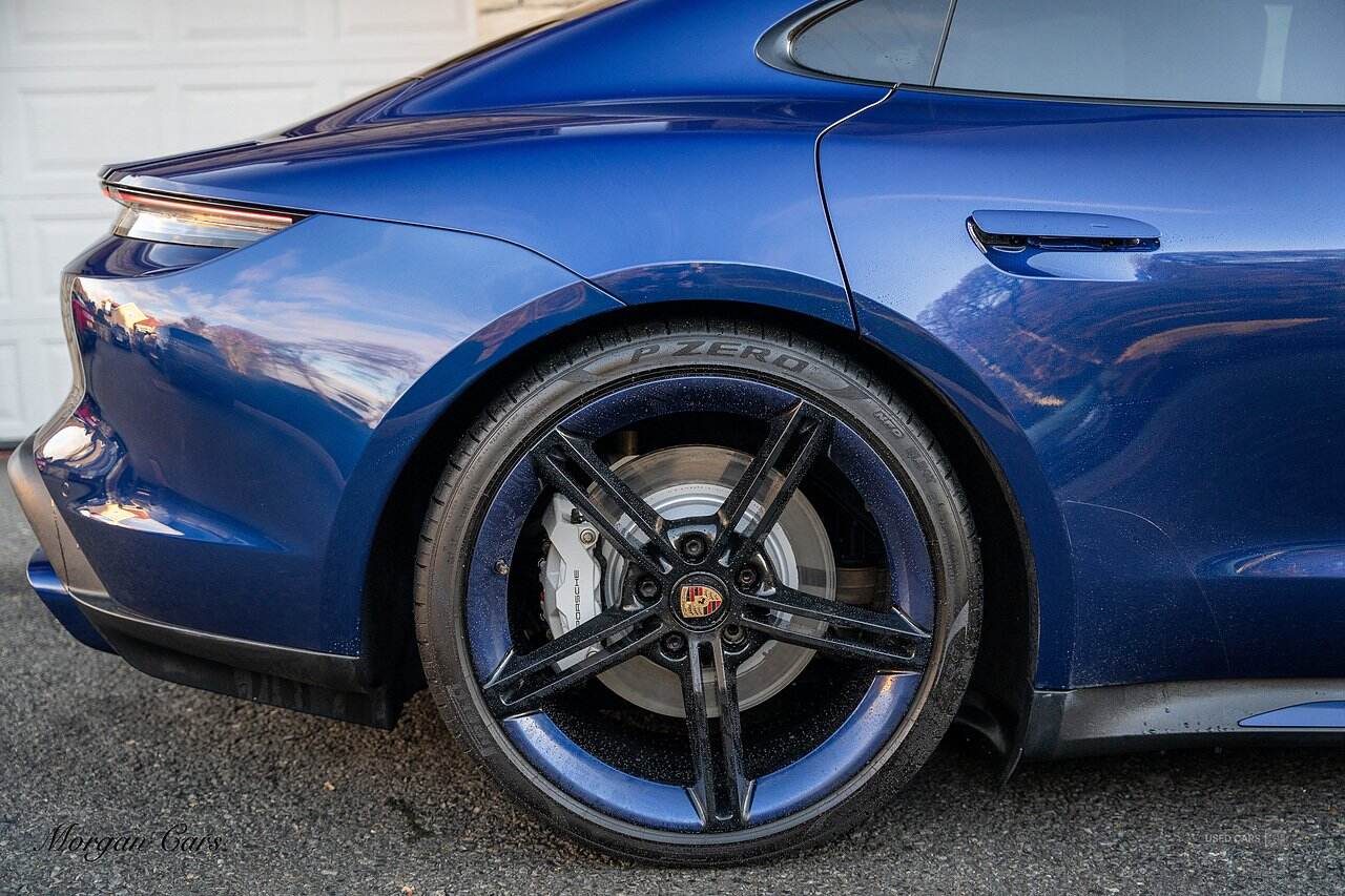Mar 2021 Porsche Taycan 500kW Turbo 93kWh 4dr Auto