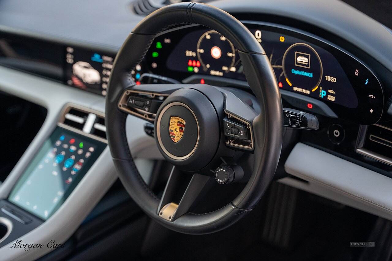 Mar 2021 Porsche Taycan 500kW Turbo 93kWh 4dr Auto