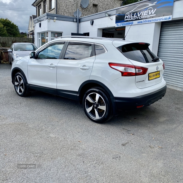 Nissan Qashqai DIESEL HATCHBACK in Down