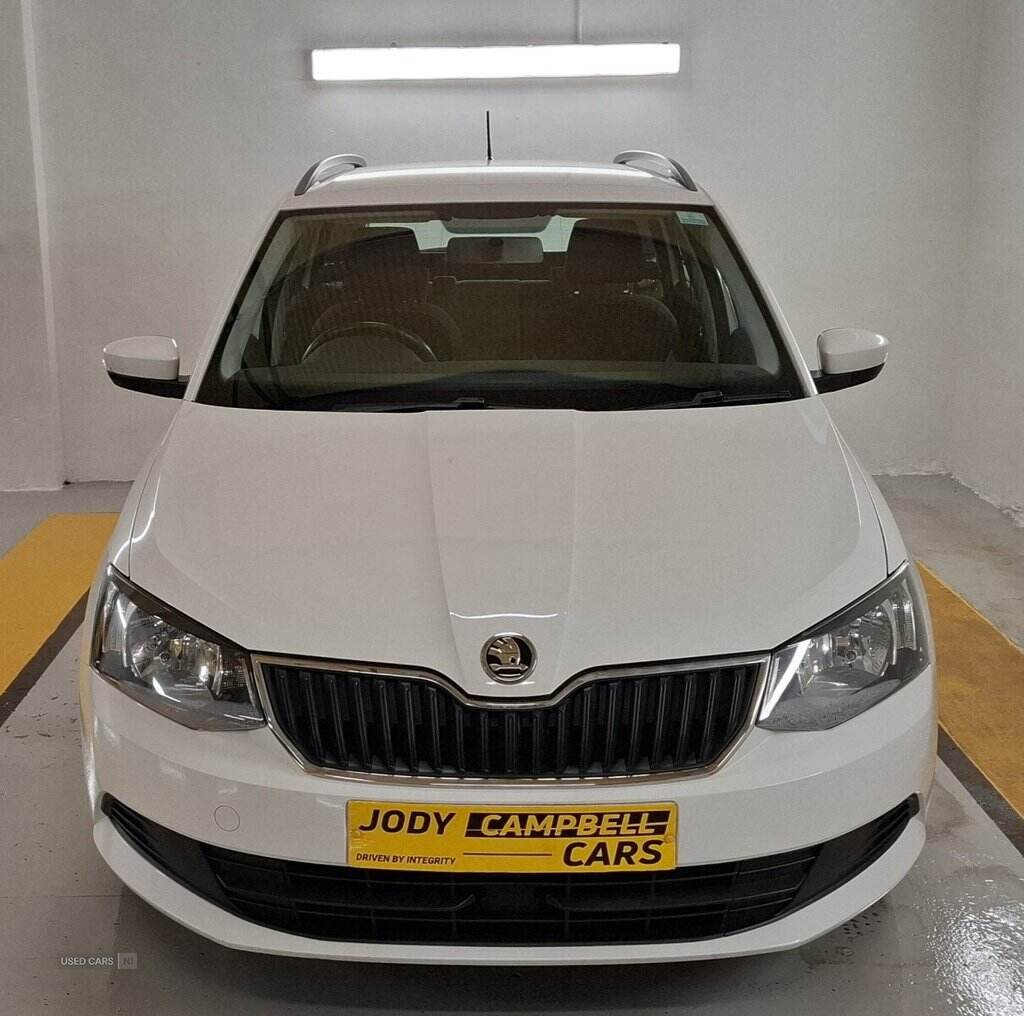 Sep 2015 Skoda Fabia 1.0 MPI SE 5dr