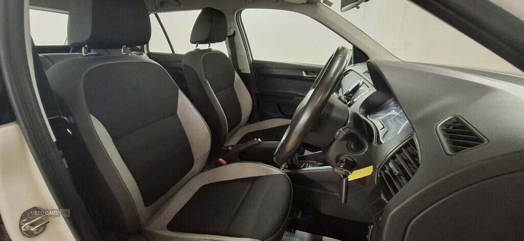 Sep 2015 Skoda Fabia 1.0 MPI SE 5dr
