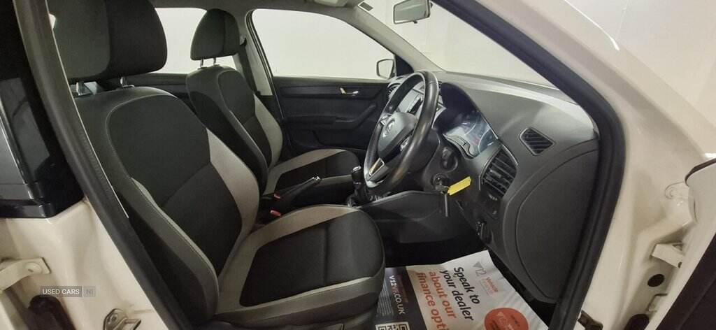 Sep 2015 Skoda Fabia 1.0 MPI SE 5dr