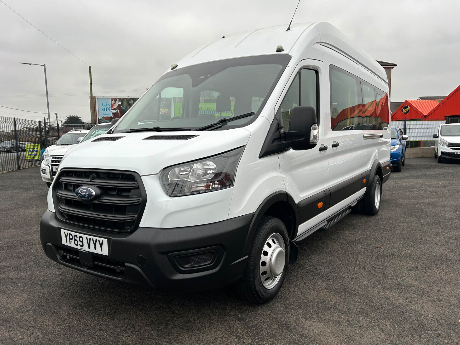 Ford Transit 460 L4 MINIBUS DIESEL RWD in Antrim