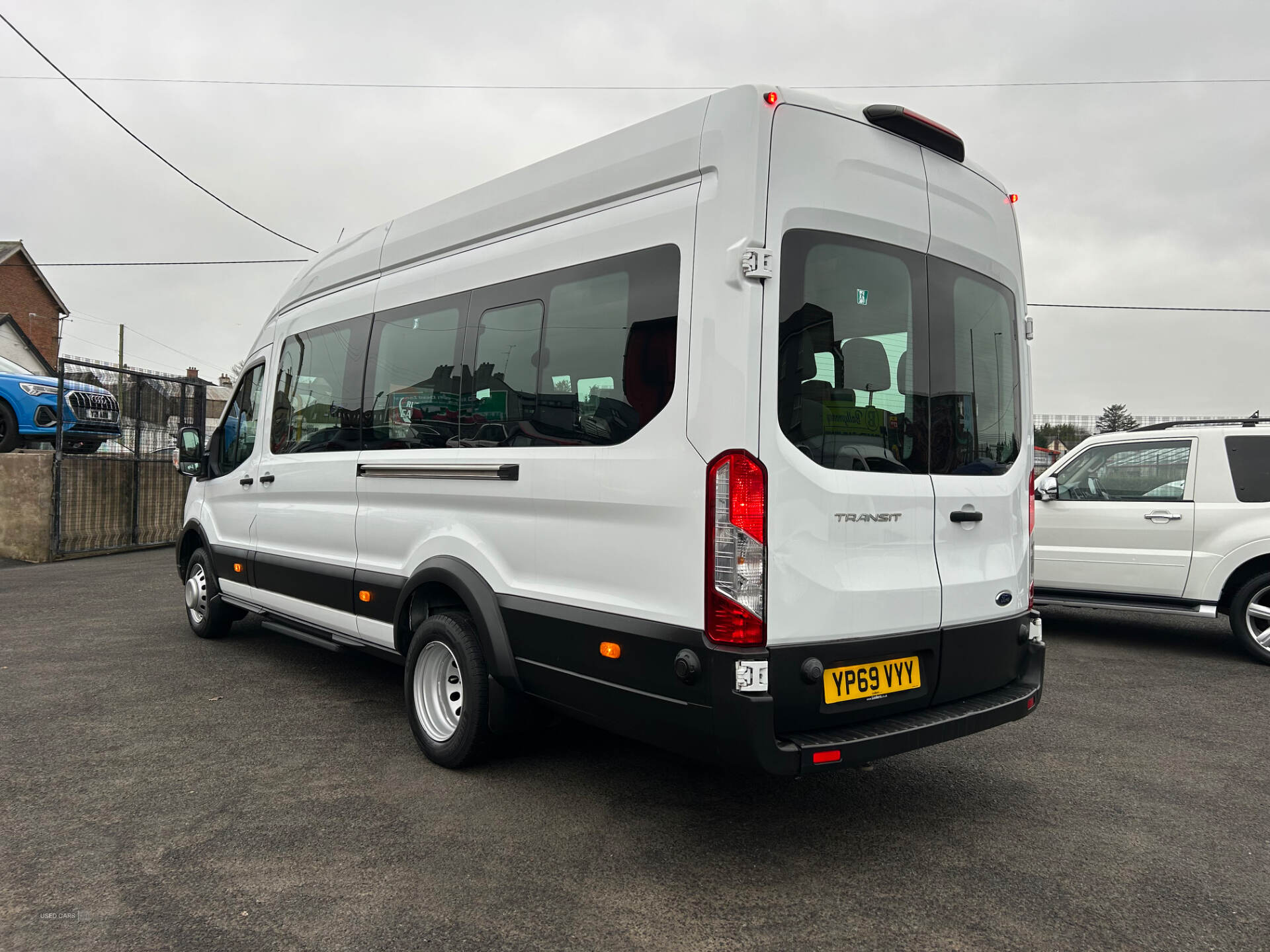 Ford Transit 460 L4 MINIBUS DIESEL RWD in Antrim