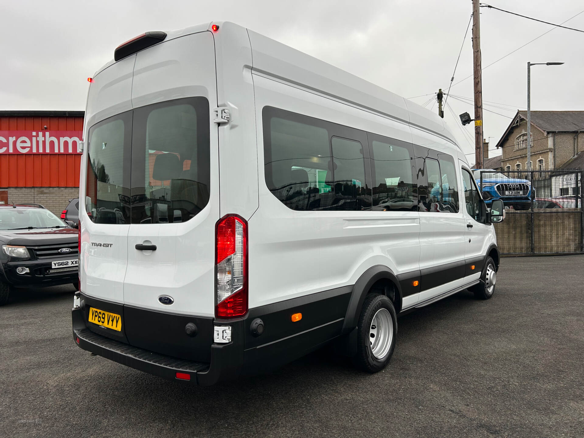 Ford Transit 460 L4 MINIBUS DIESEL RWD in Antrim