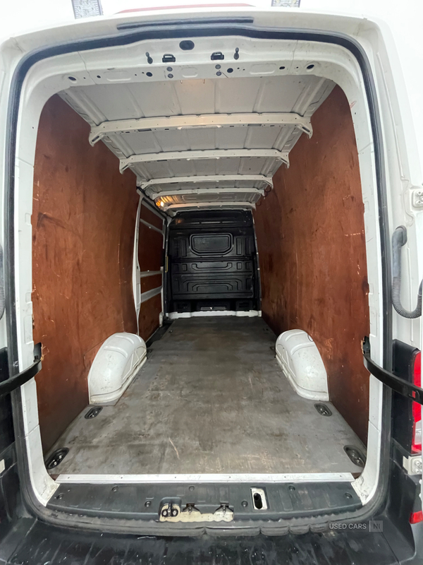 Volkswagen Crafter CR35 MWB DIESEL FWD in Down