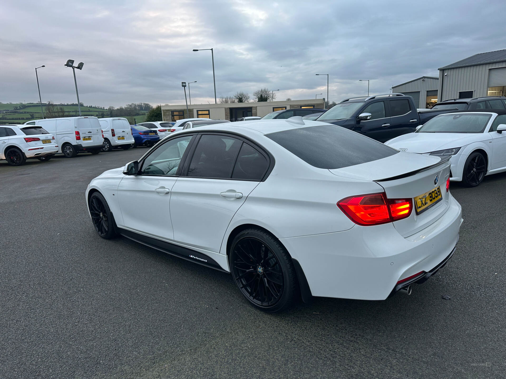 BMW 3 Series DIESEL SALOON in Down