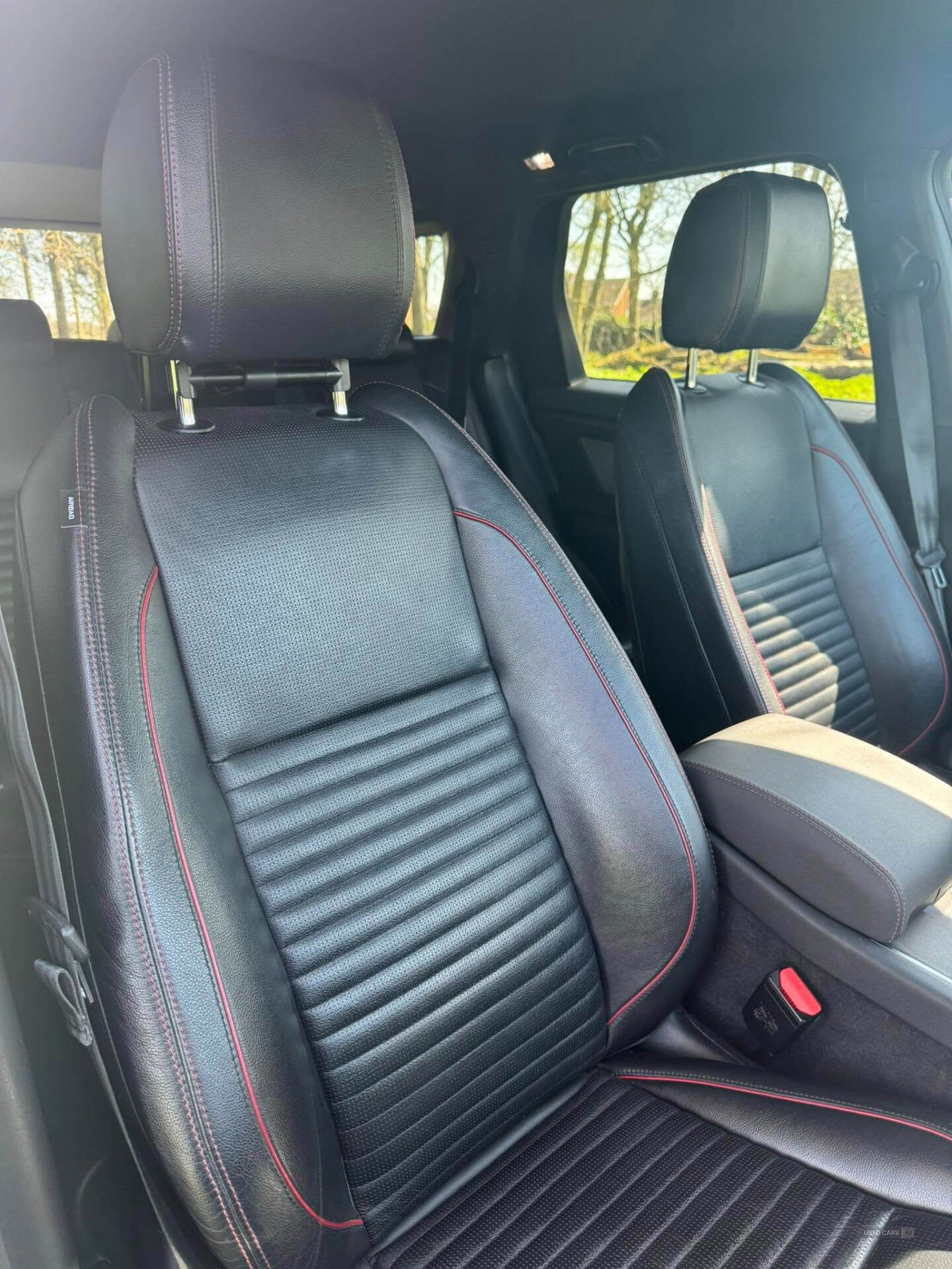 Oct 2019 Land Rover Discovery Sport 2.0 D150 R-Dynamic SE 5dr Auto