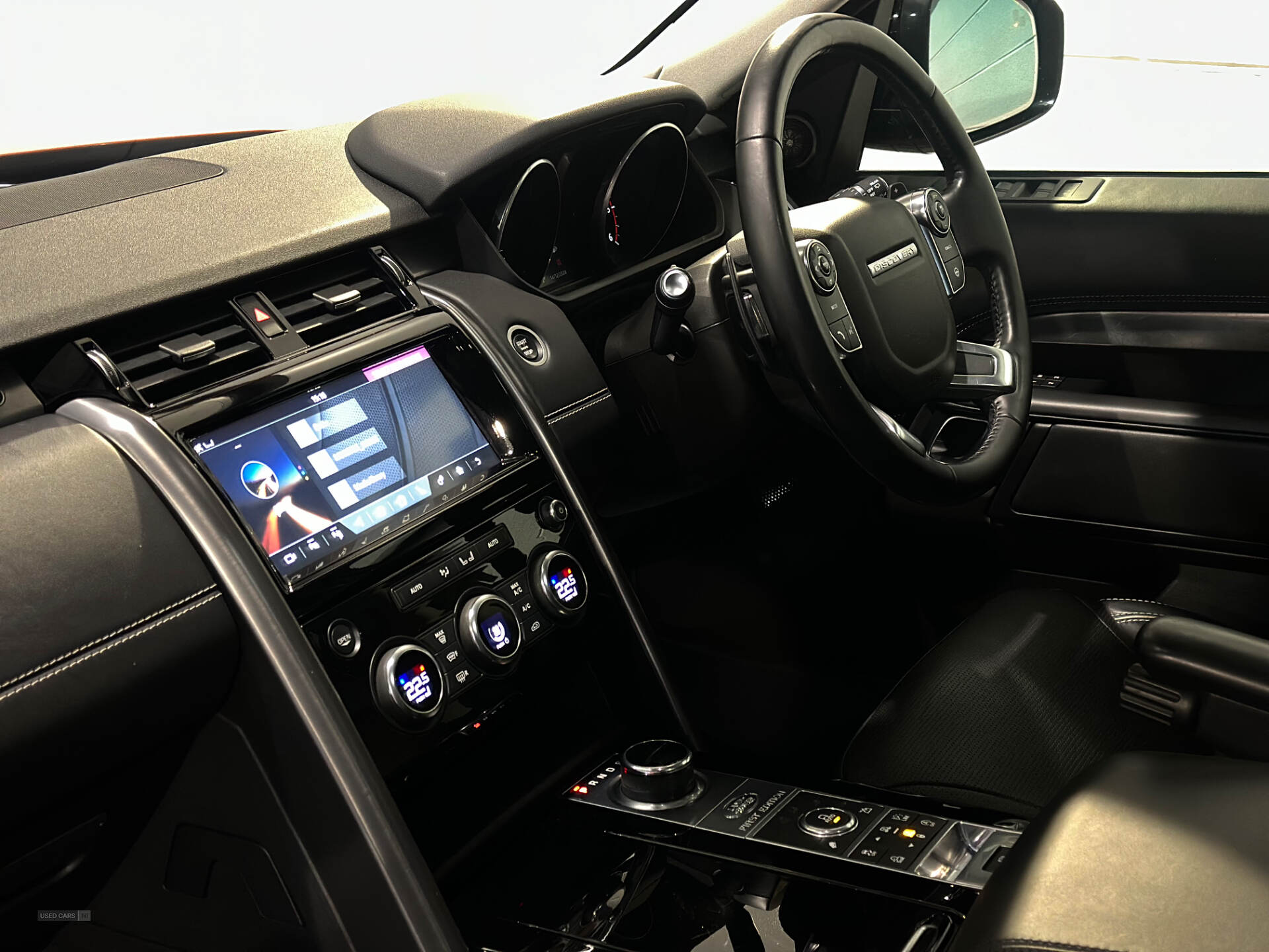 Land Rover Discovery SW SPECIAL EDITIONS in Antrim