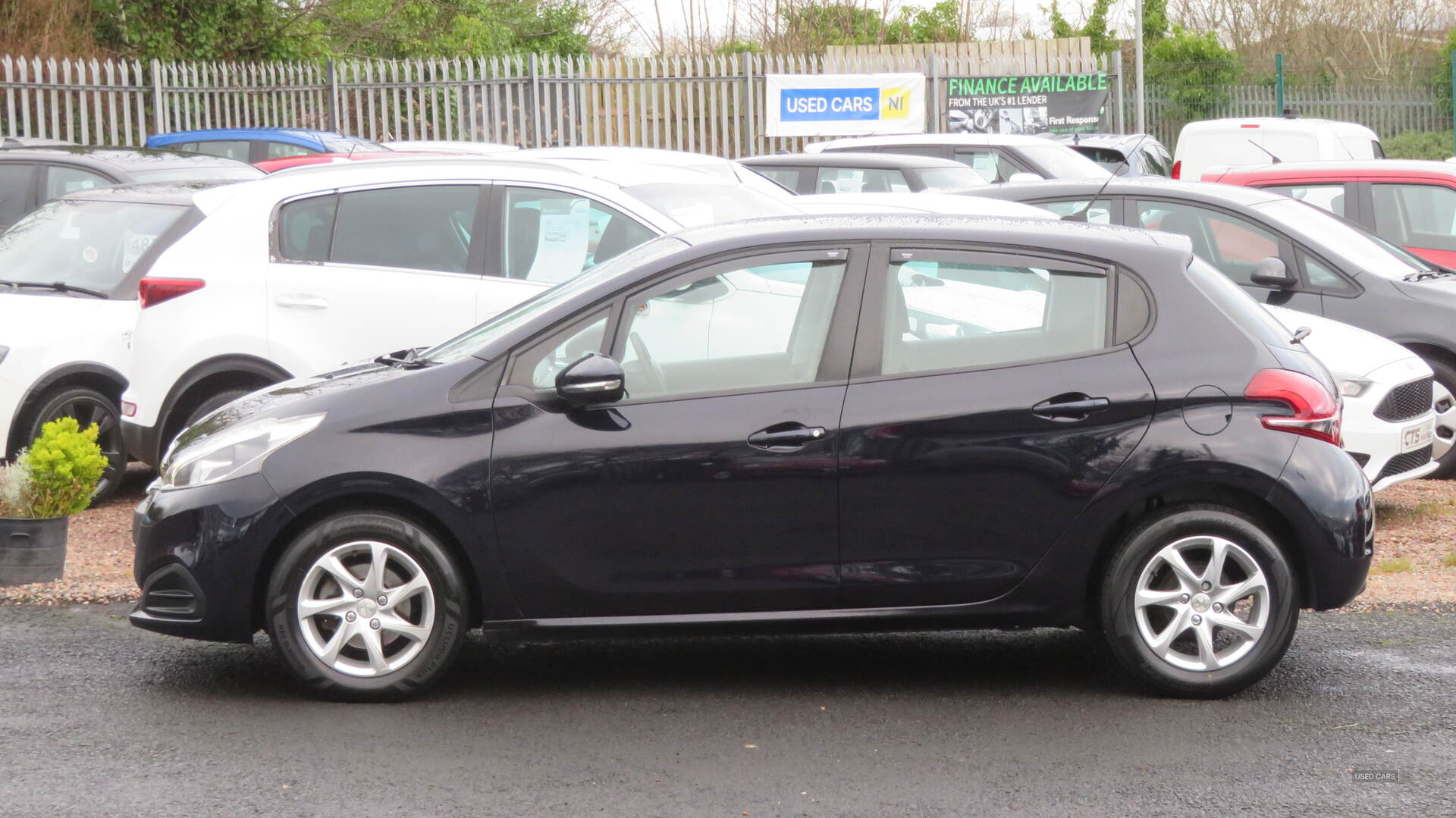 Peugeot 208 DIESEL HATCHBACK in Derry / Londonderry