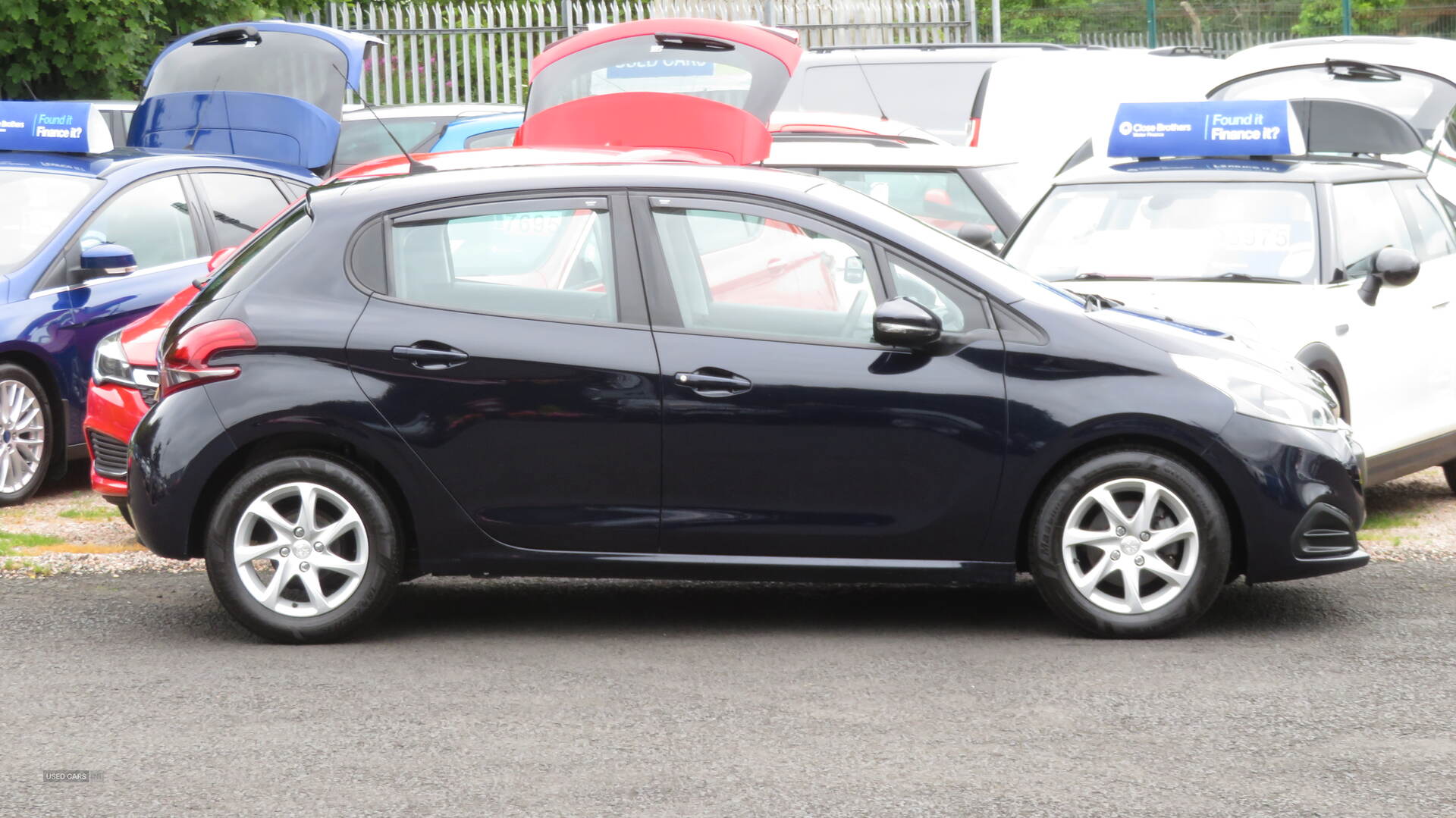 Peugeot 208 DIESEL HATCHBACK in Derry / Londonderry