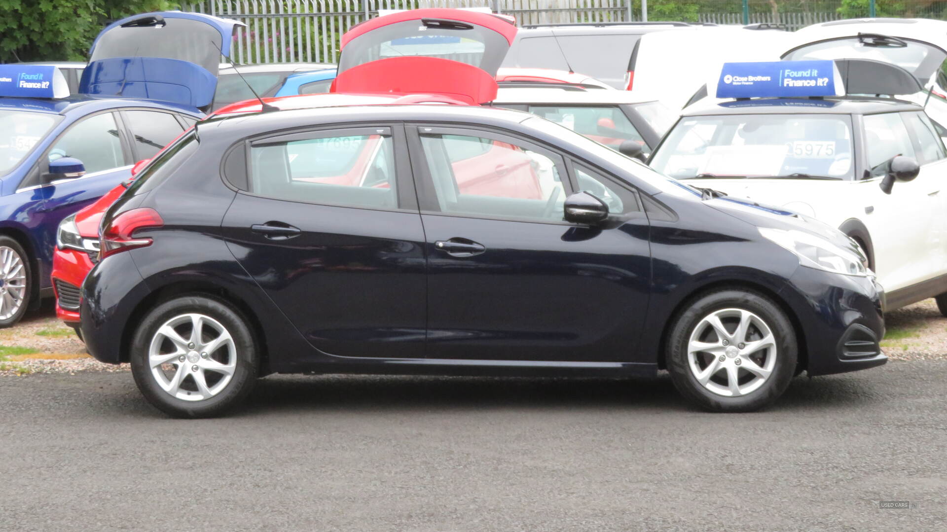Peugeot 208 DIESEL HATCHBACK in Derry / Londonderry