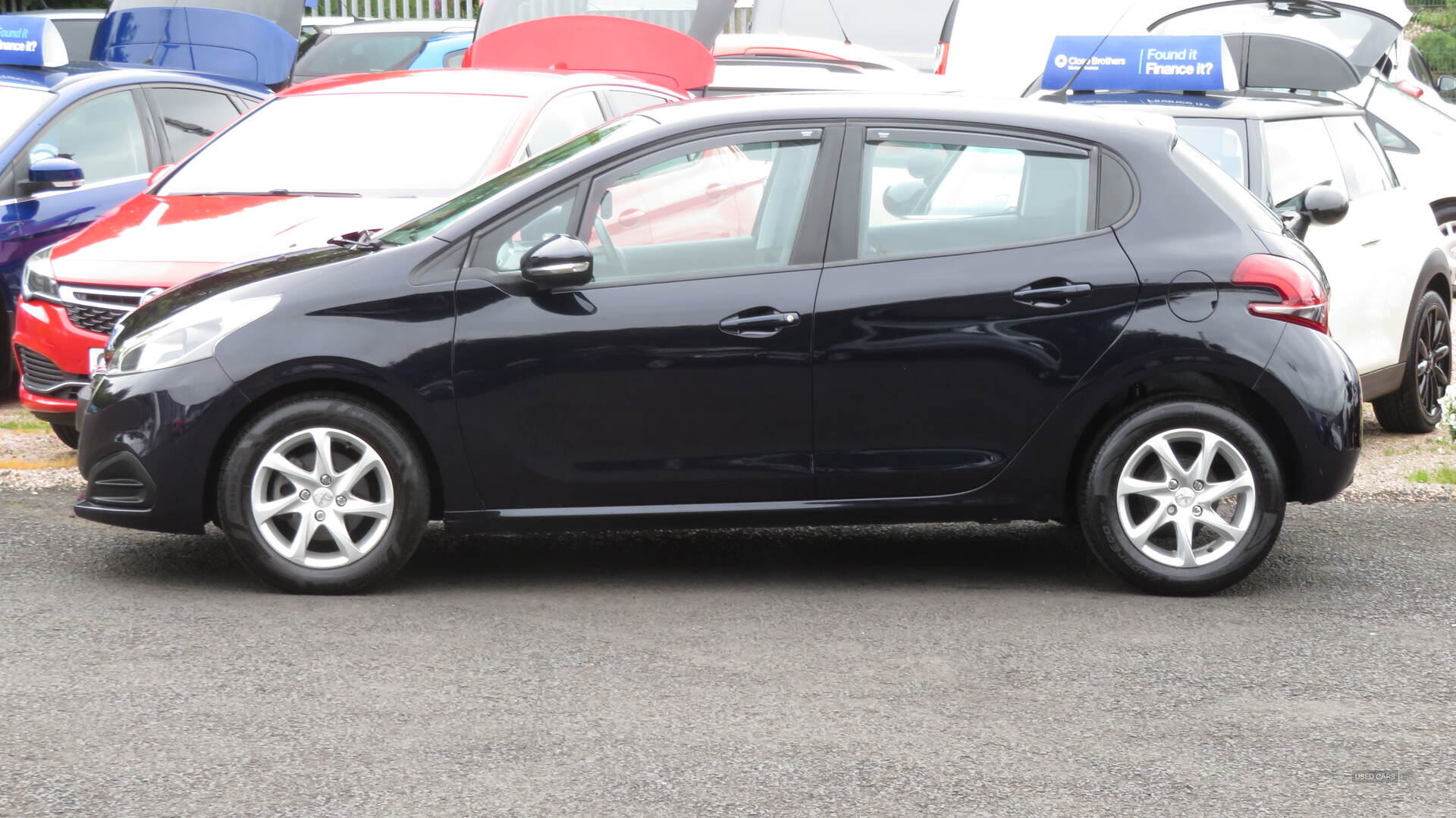 Peugeot 208 DIESEL HATCHBACK in Derry / Londonderry