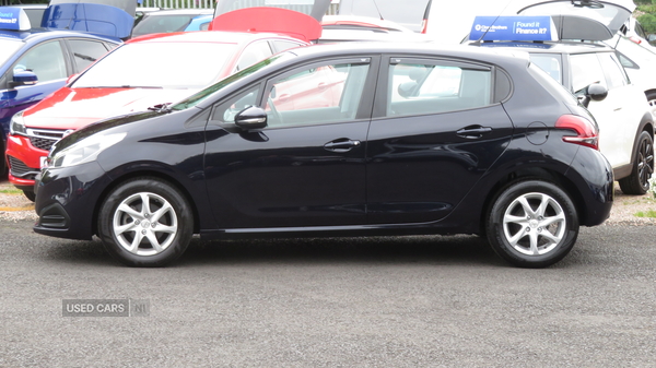 Peugeot 208 DIESEL HATCHBACK in Derry / Londonderry