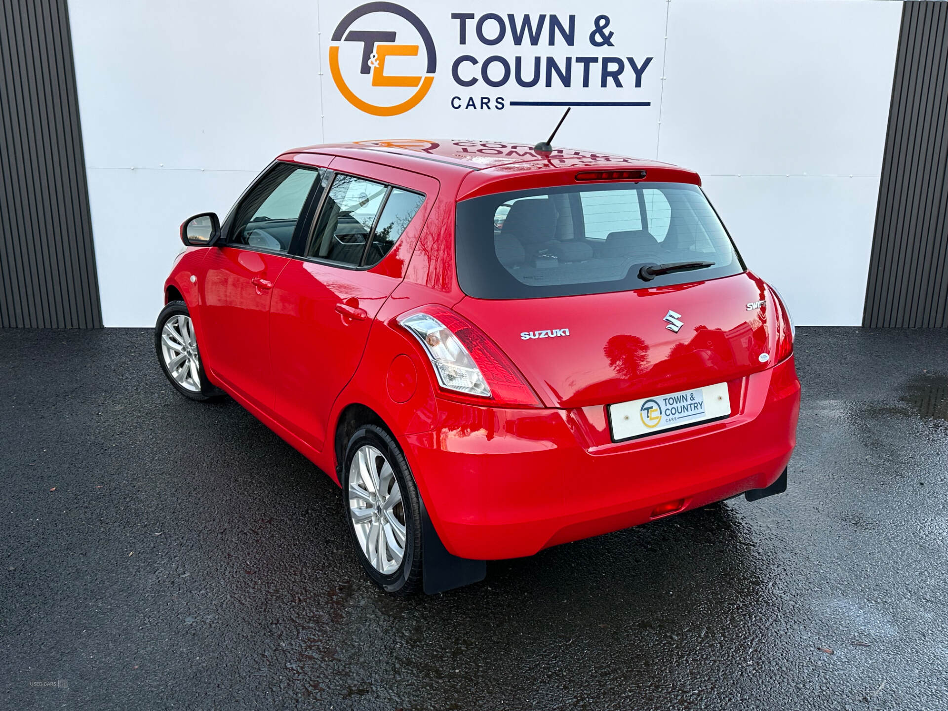 Suzuki Swift HATCHBACK in Antrim