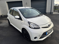 Toyota Aygo HATCHBACK in Down