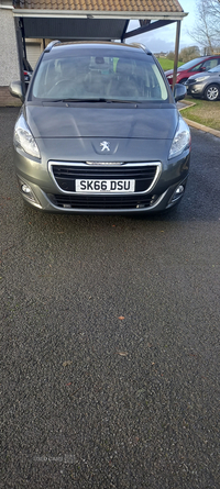 Peugeot 5008 DIESEL ESTATE in Tyrone