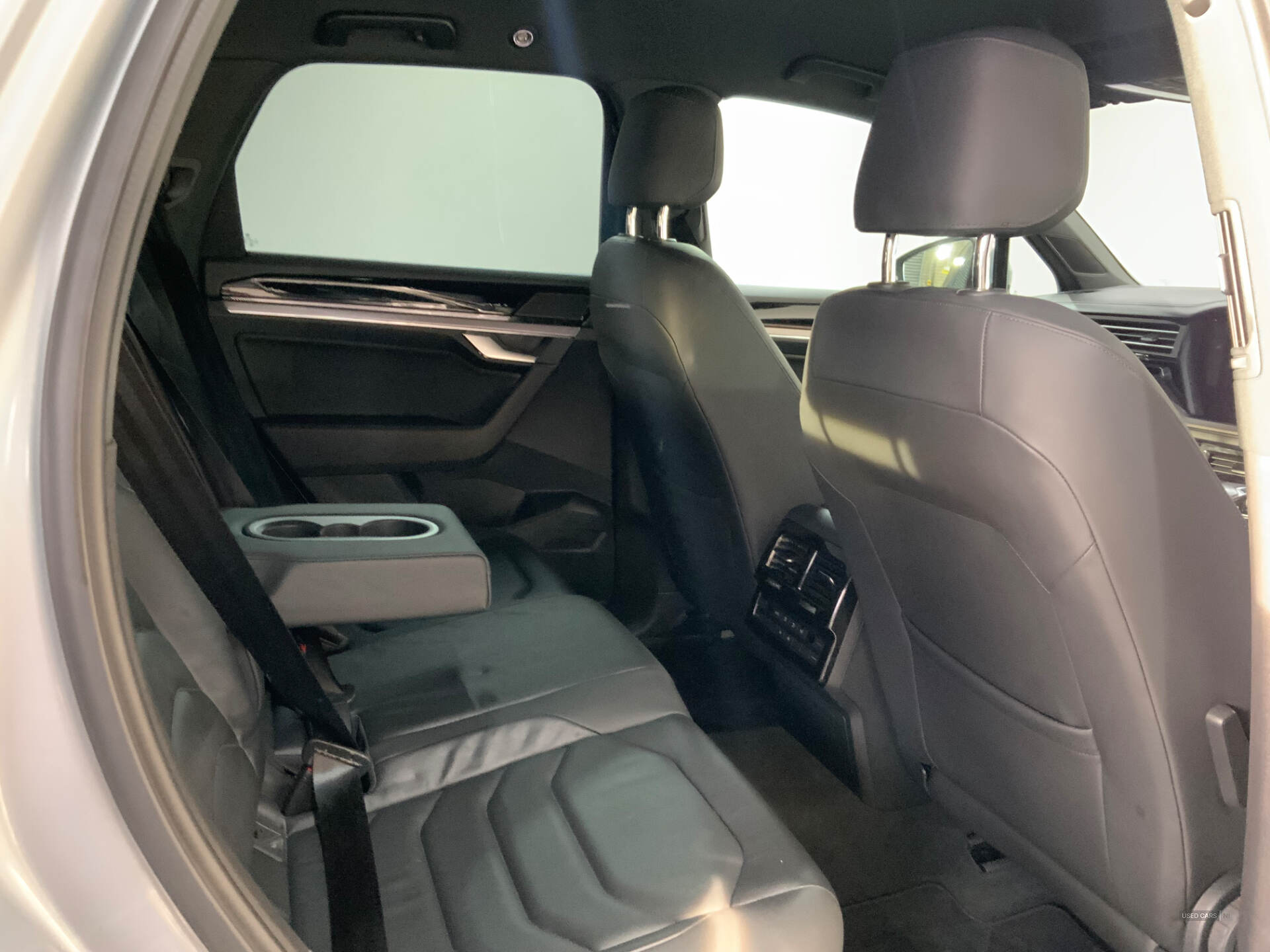 Oct 2018 Volkswagen Touareg 3.0 V6 TDI 4Motion R-Line 5dr Tip Auto