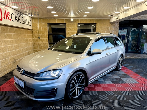 Volkswagen Golf DIESEL ESTATE in Tyrone