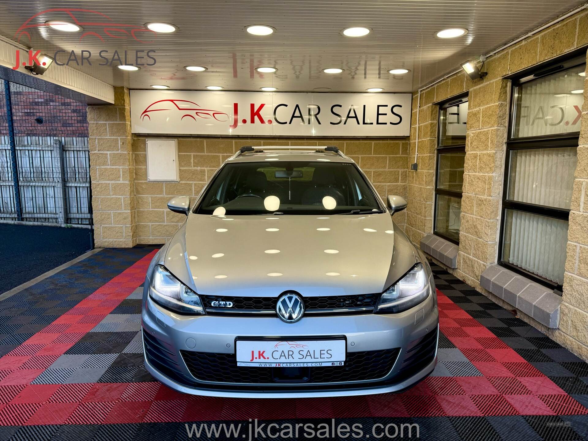 Volkswagen Golf DIESEL ESTATE in Tyrone