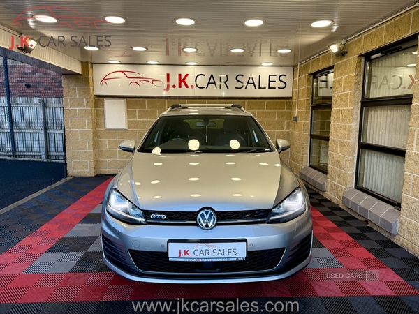 Volkswagen Golf DIESEL ESTATE in Tyrone