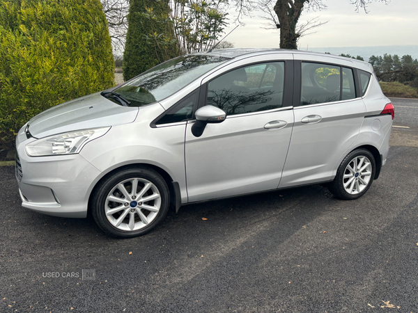 Ford B-Max HATCHBACK in Antrim